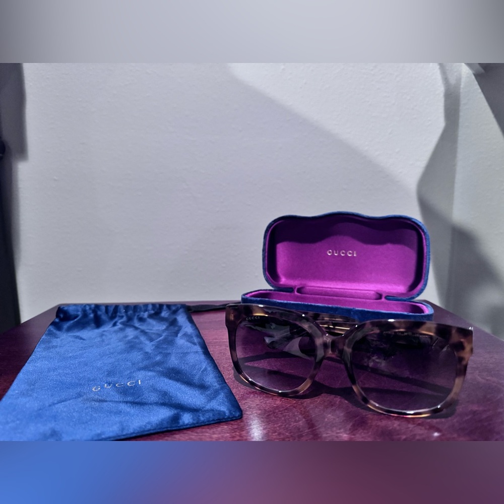 Gucci Tortoise Shell Color  Sunglasses with Modern Design
